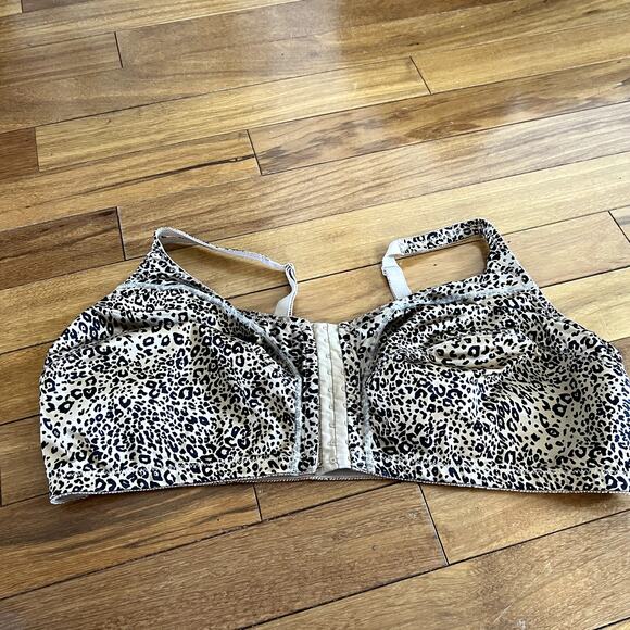Comfort Choice Animal Print Front Closure Wireless Bra Size 50G - Picture 1 of 7